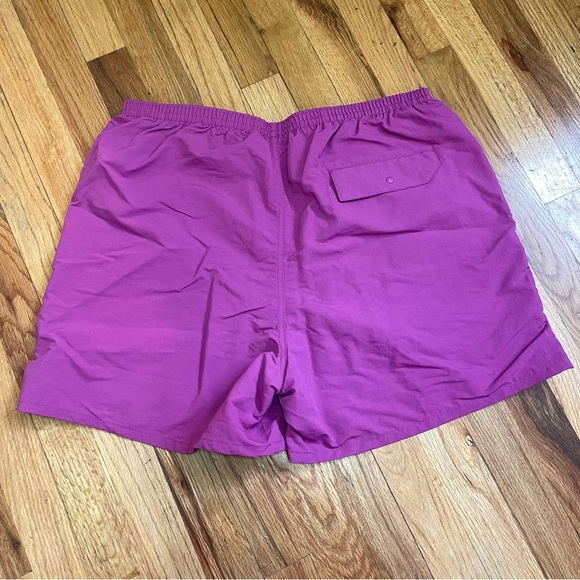 NWT Men’s Patagonia Baggies Shorts 5” - Sz L - Amaranth Pink - Picture 2 of 6